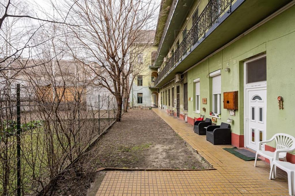 Peppy Home Of Harmony Budapest Eksteriør billede